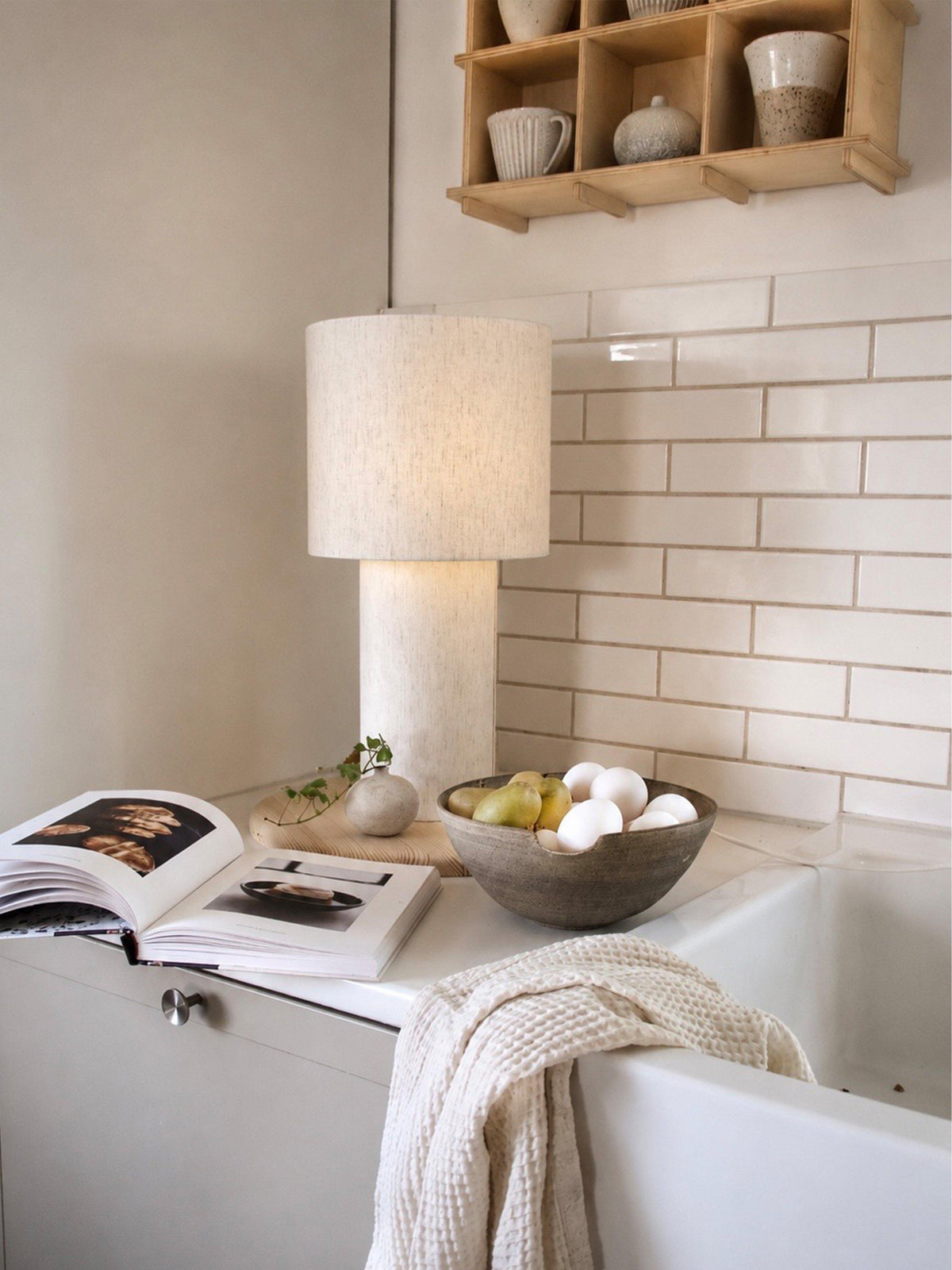 Leah Bordslampa – Ljusbeige 46 cm