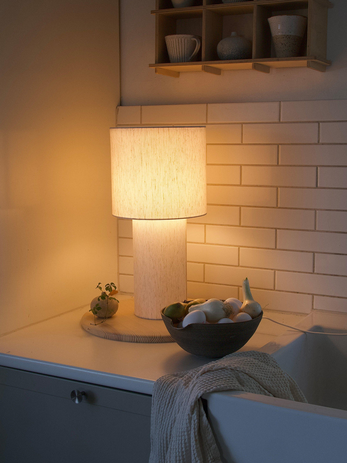 Leah Bordslampa – Ljusbeige 46 cm
