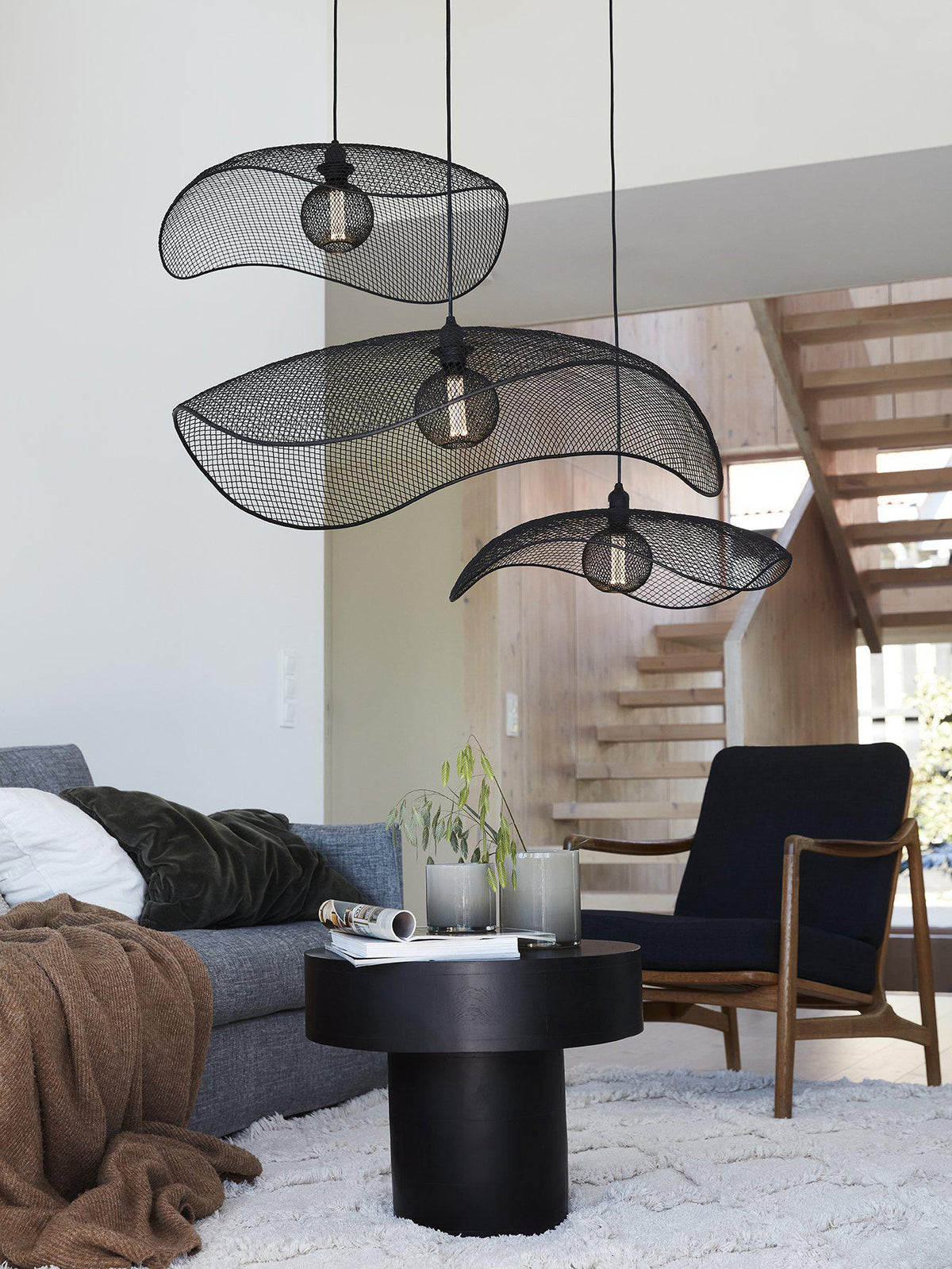 Vivi Taklampa – Svart 79 cm m sladd