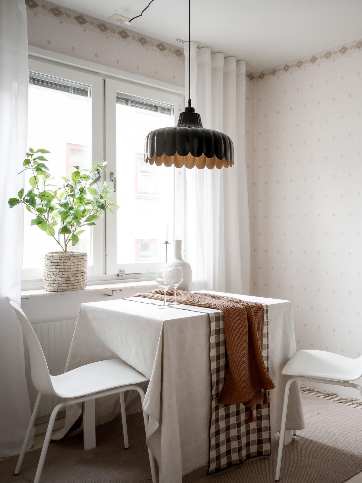 Wells Taklampa – Svart/guld 43 cm