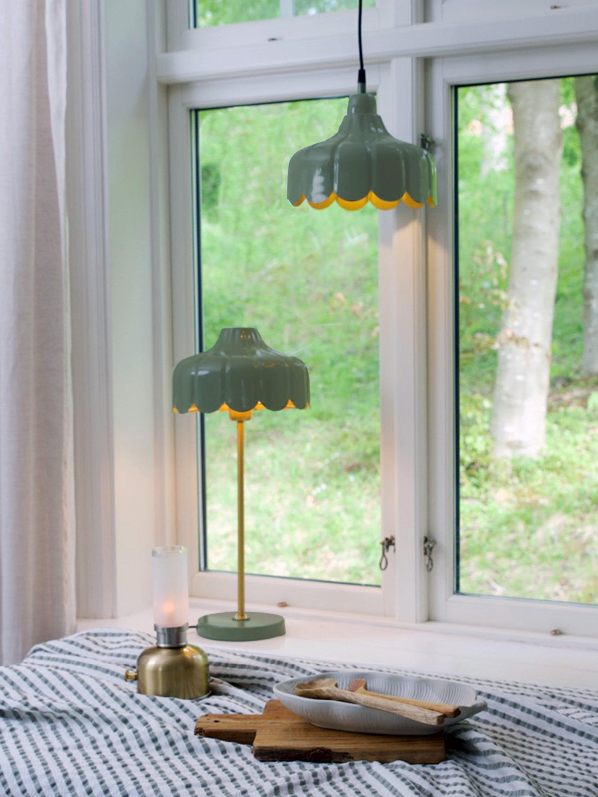 Wells Bordslampa – Mossa/guld 50 cm