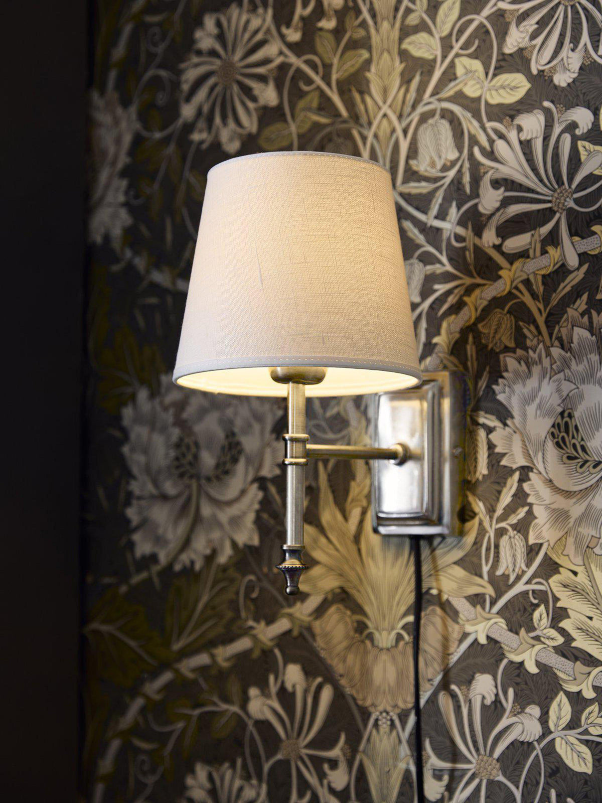 Classic Vägglampa – Chrome 20 cm