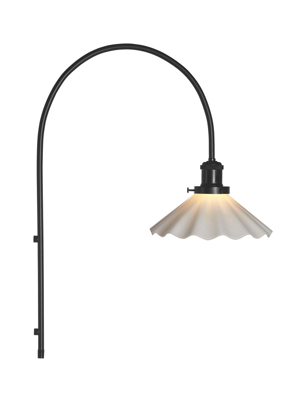 August Vägglampa – Opal veckad 25 cm