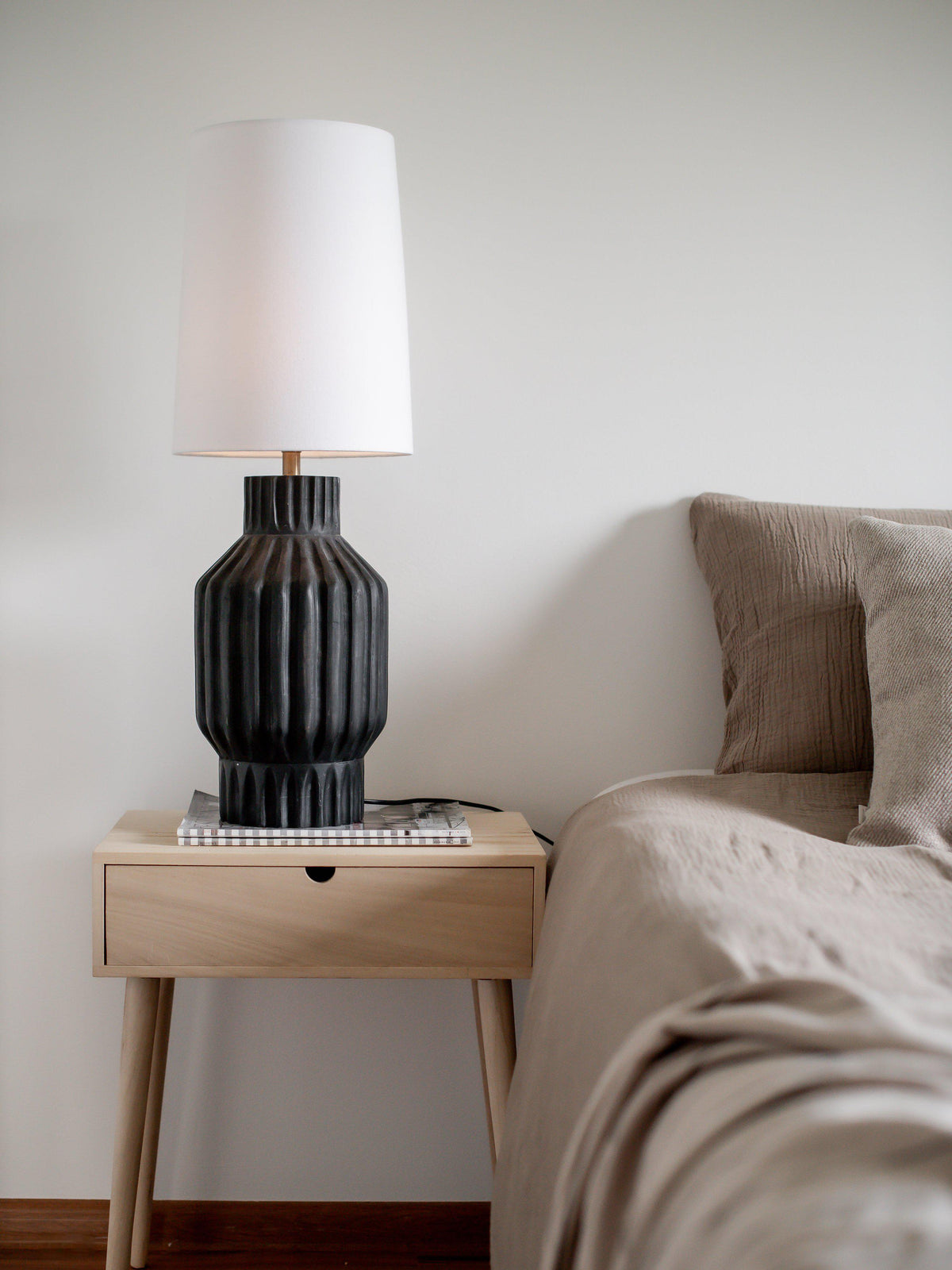 Turi Lampfot – Blackbrown 45 cm