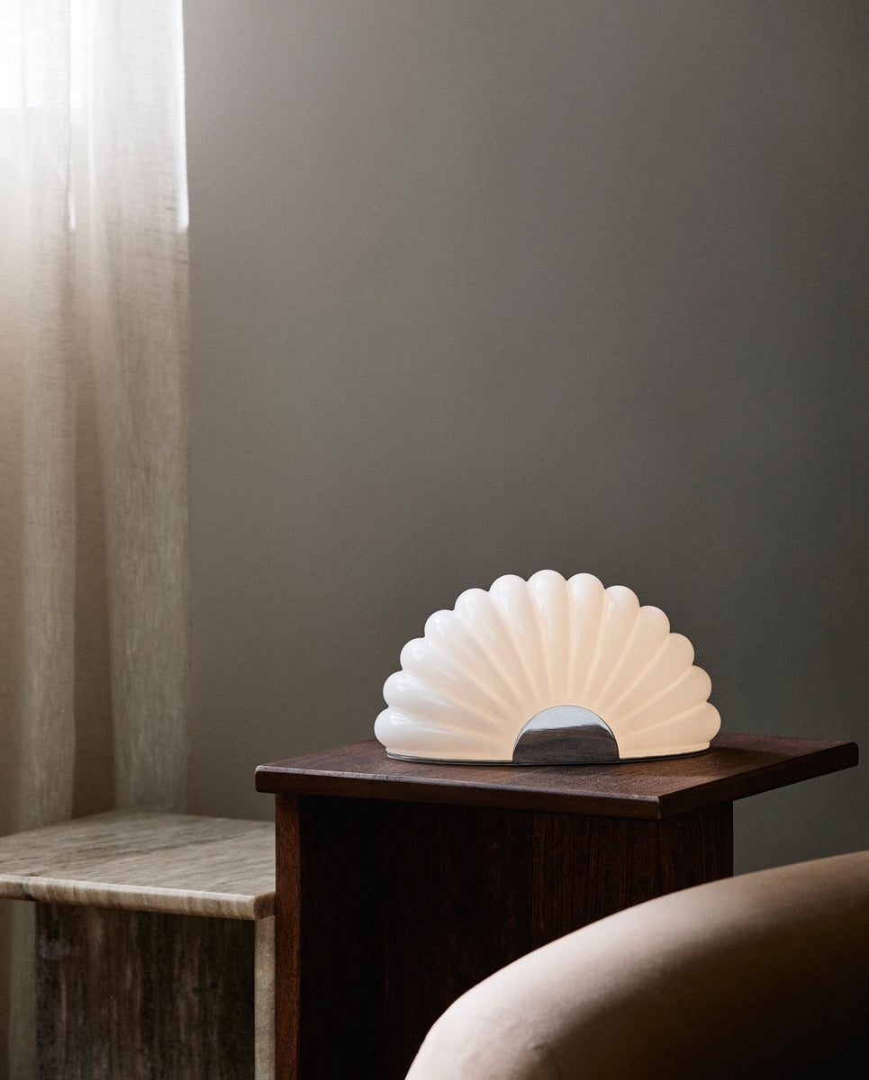 Nordal, CHIA bordslampa – vit/krom