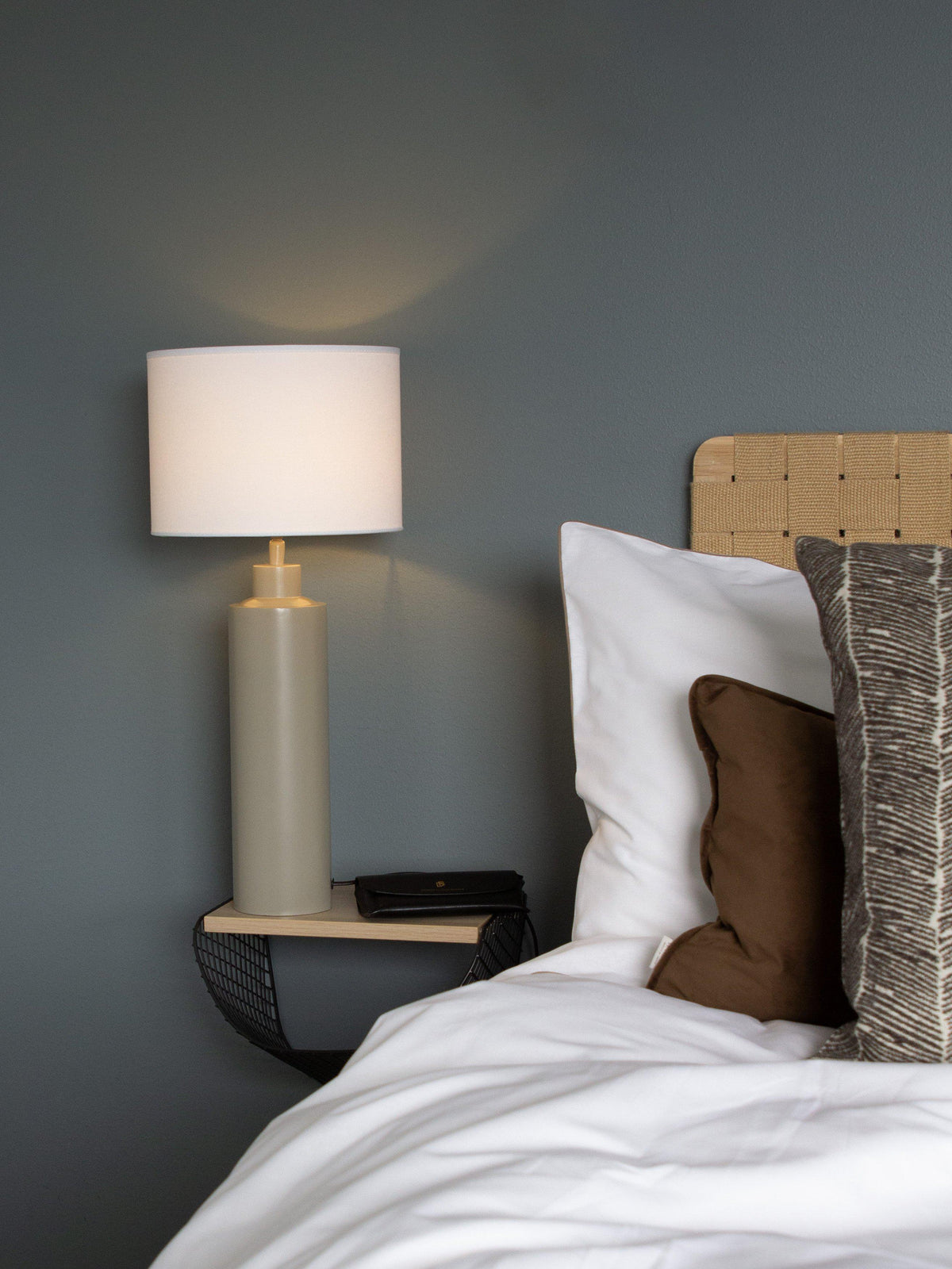 Solo Lampfot – Matt beige 44 cm