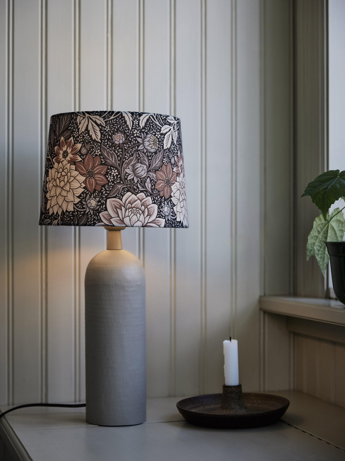 Sofia Lampskärm – Dahlia brun 25 cm