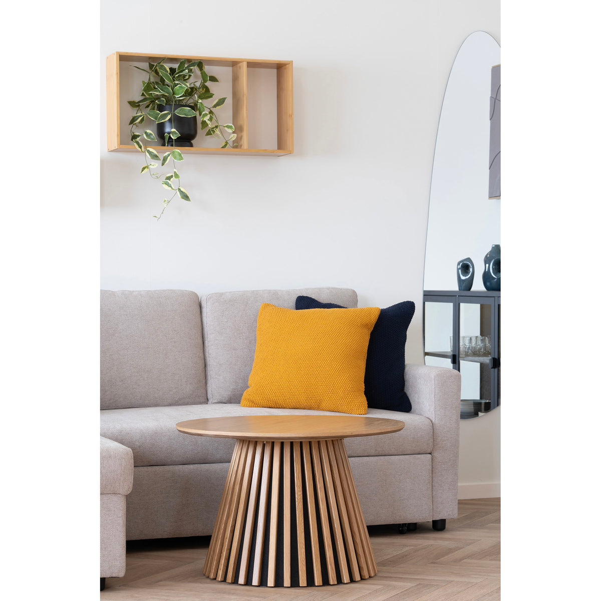 House Nordic, Ember Vägghylla Bambu Natur 70 cm Höjd 35,5 cm