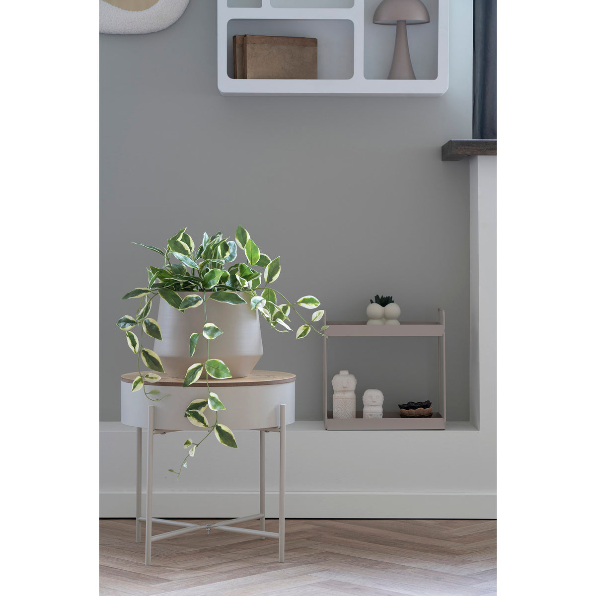 House Nordic, Sisco Runt Sidobord Beige / Natur Ø40 cm