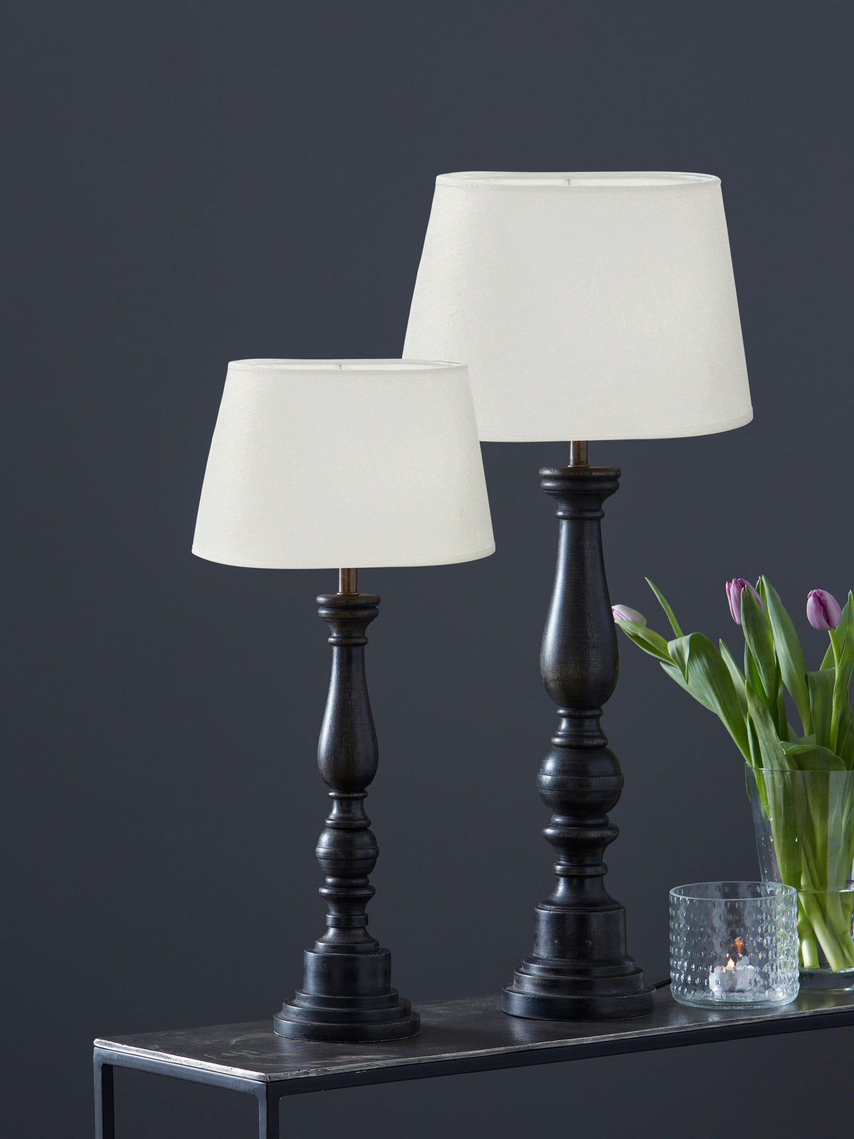 Doris Bordslampa – med oval skärm 64 cm