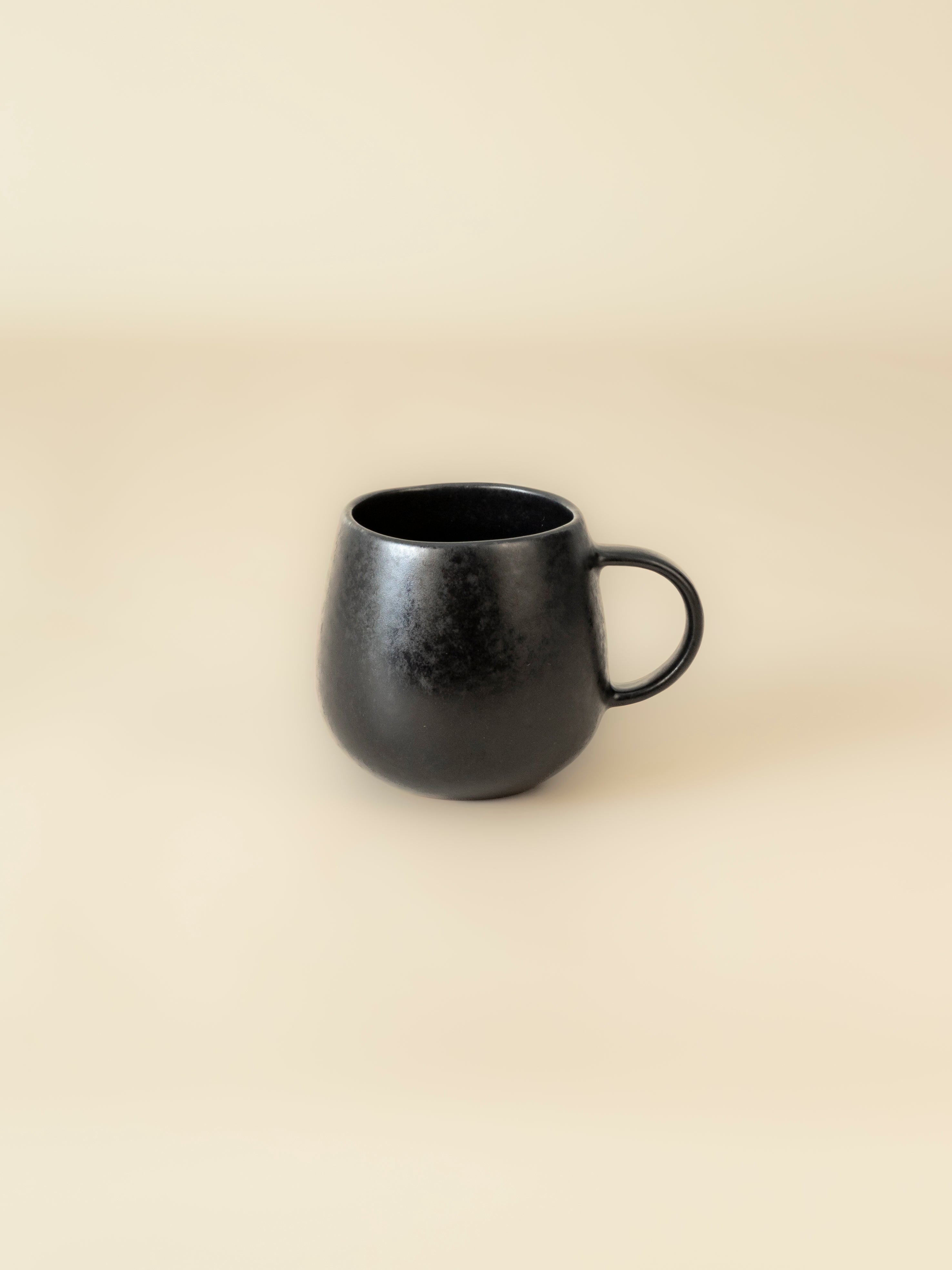 Black stone muggar (set om 2)