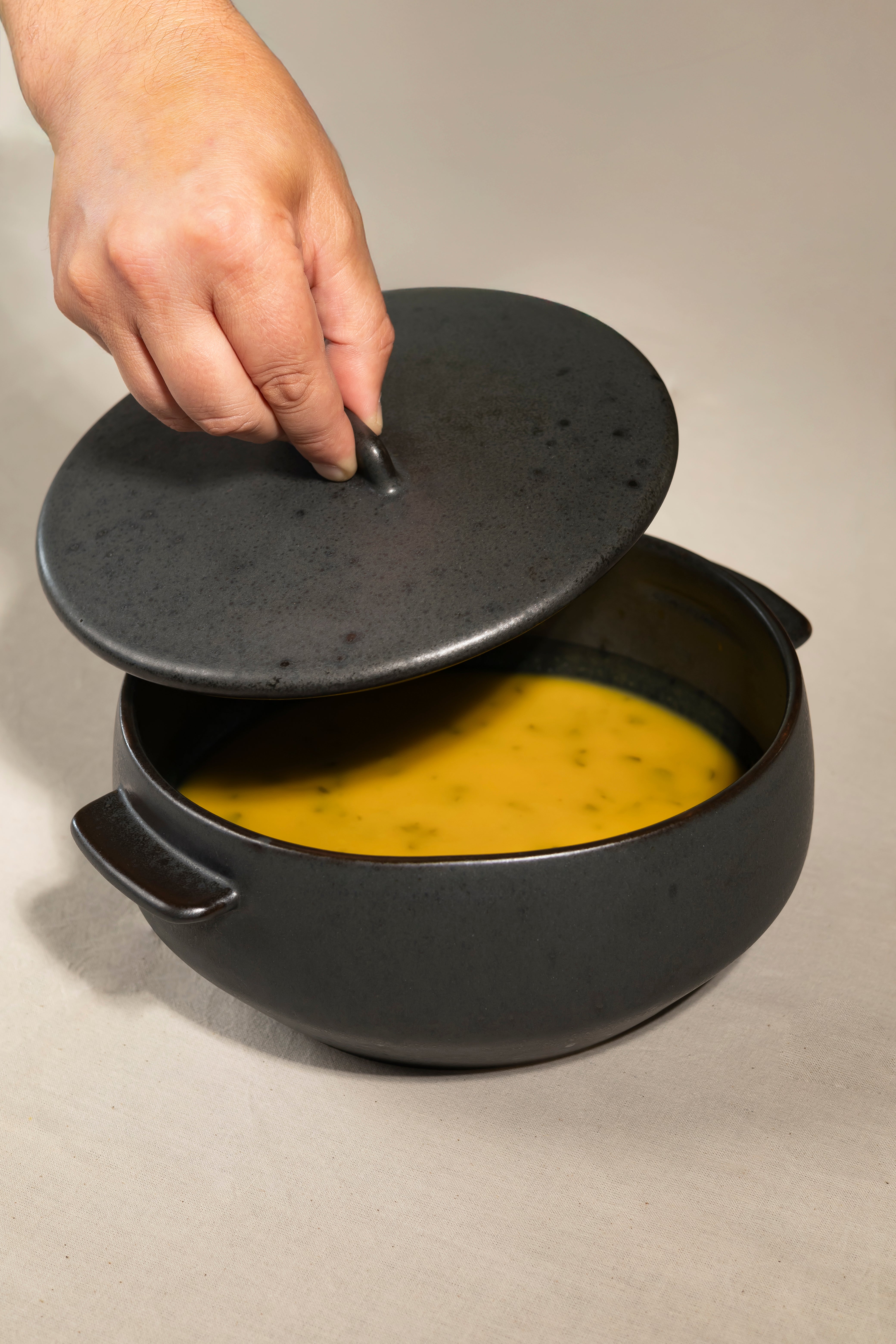Serverings gryta med lock (set om 2)