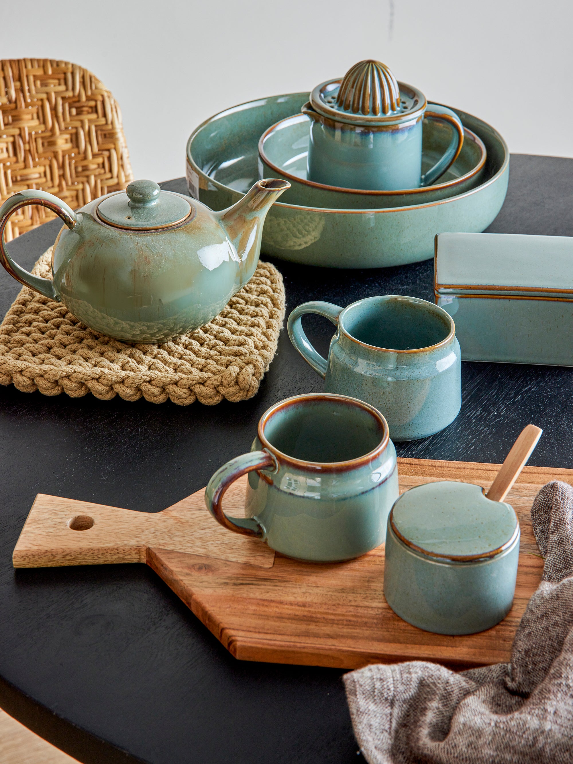 22066534