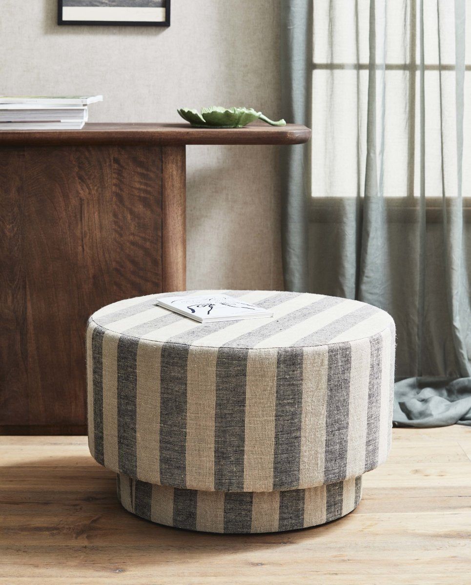 Nordal, LADOGA puff, randig – sand/svart