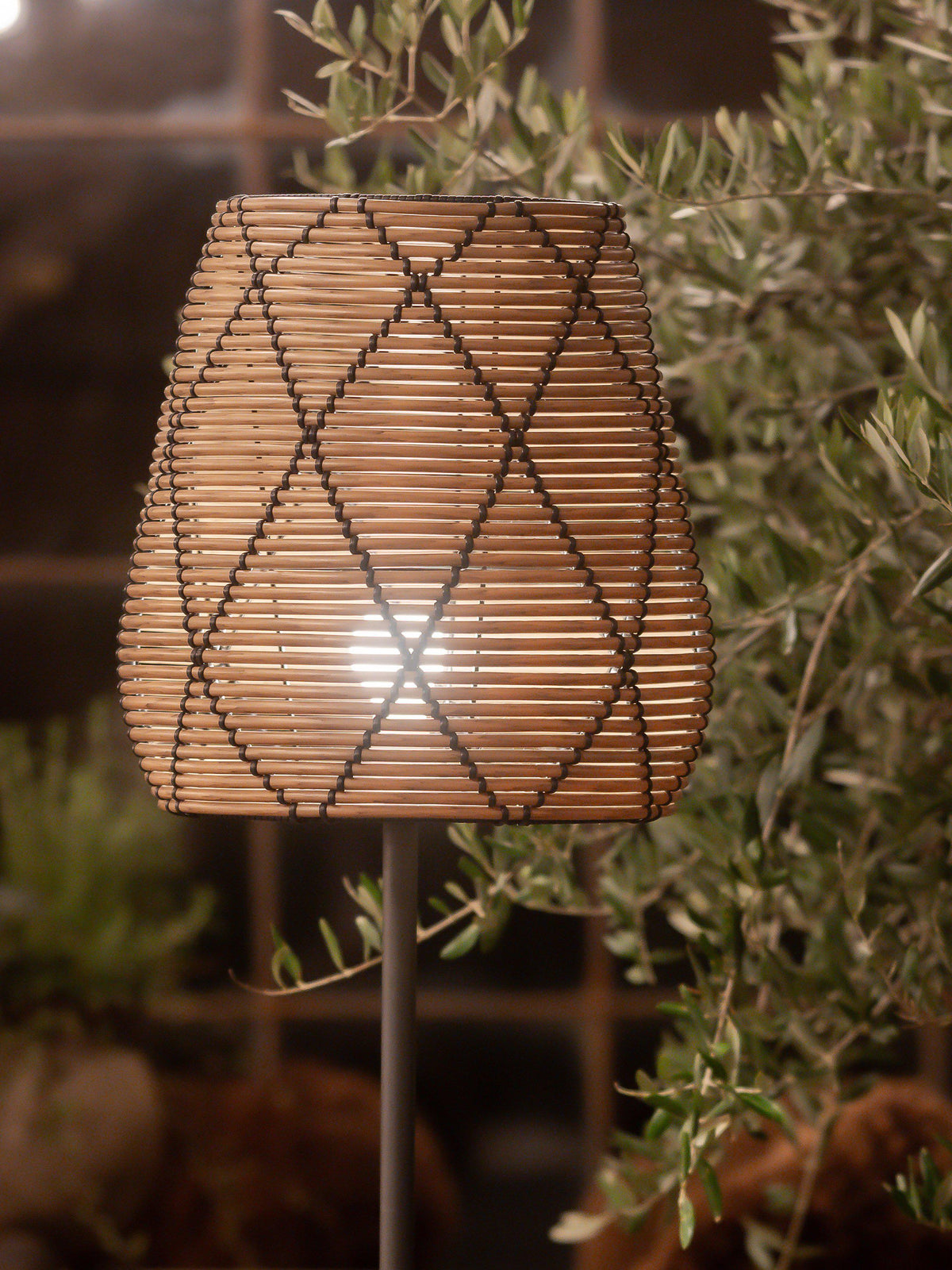 Agnar Lollo Outdoor – Grå bordslampa 71 cm