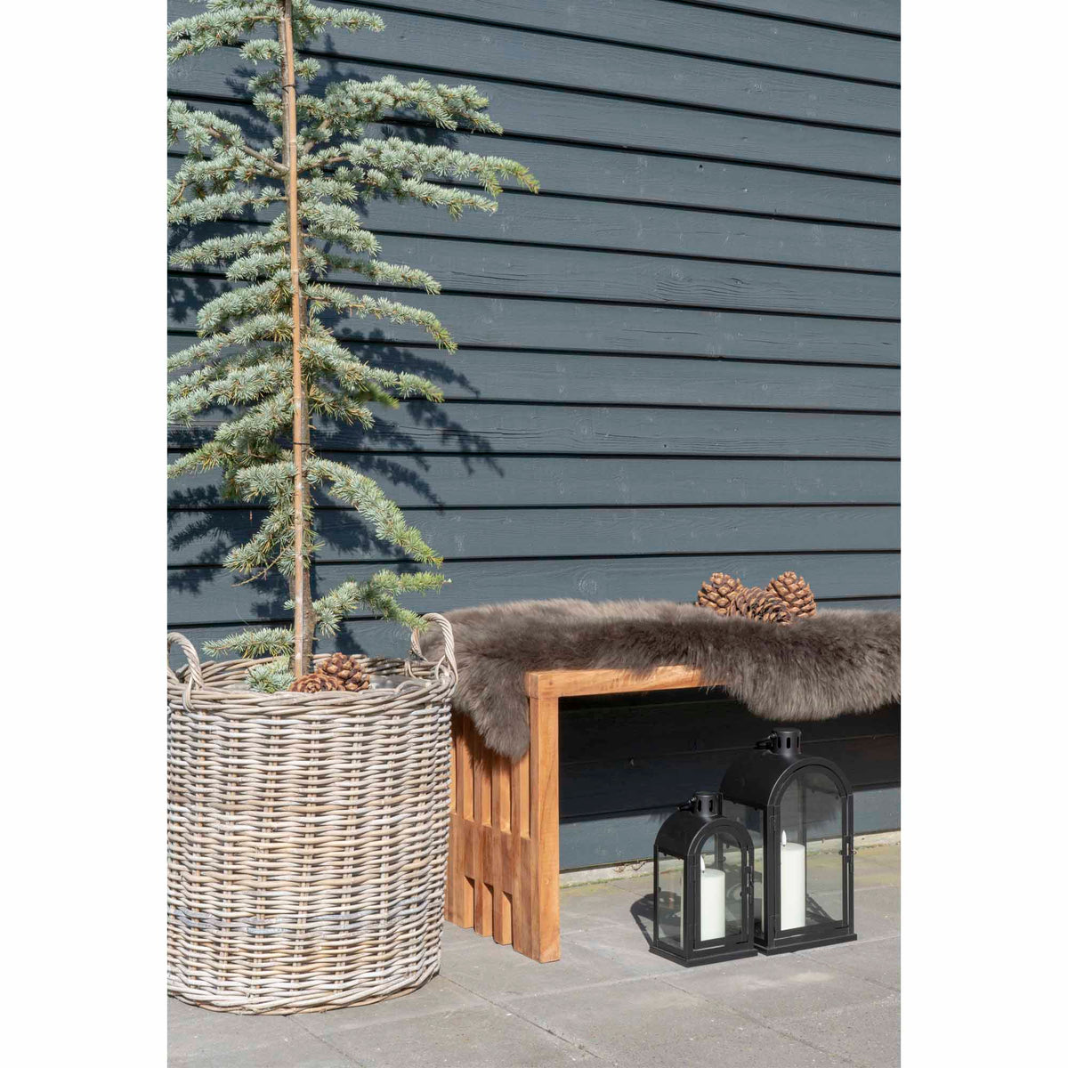 House Nordic, Benidorm Bänk Teak Natur 140 cm