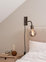 Base Vägglampa – Beaten silver 34 cm