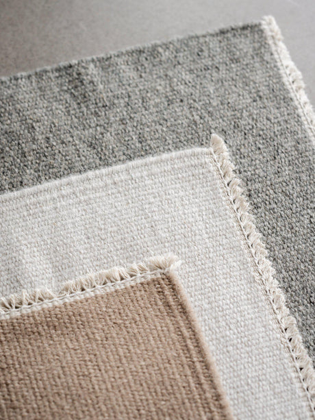 John Ullmatta Beige 170x240cm