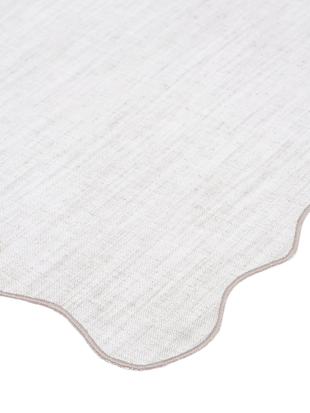 Sabina Tablett – Beige 35x45 cm