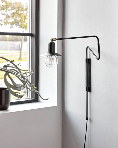 Vägglampa, HDSwing, Svart
