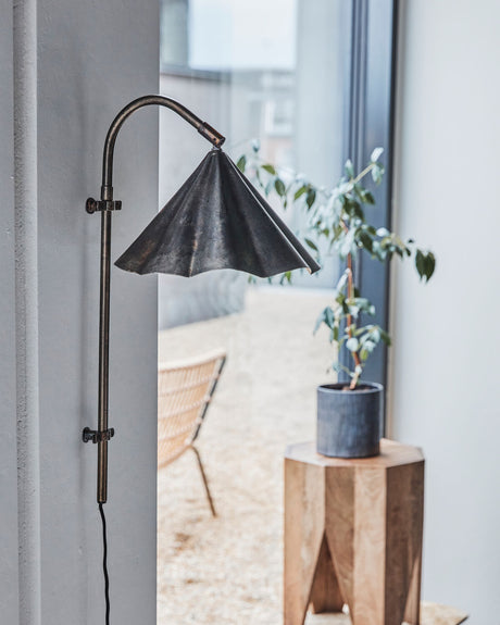 Vägglampa, HDFlola, Antik brun