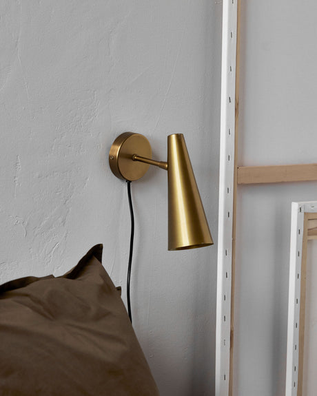 Vägglampa, HDPrecise, Mässing