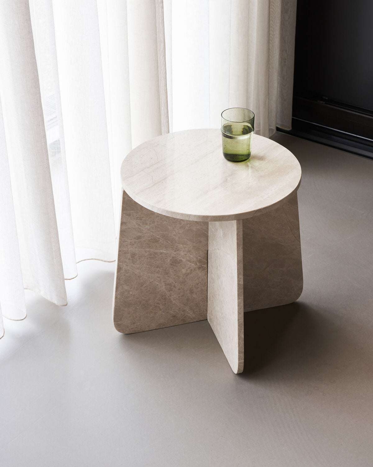 Sidobord, HDMarb, Beige