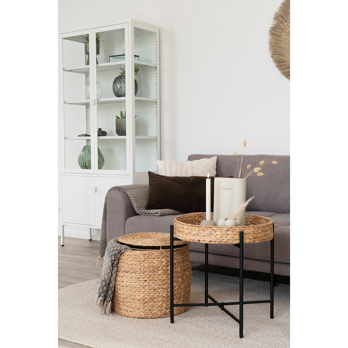 House Nordic, Naro Sidobord Vattenhyacint / Metall Svart / Natur Ø50 cm