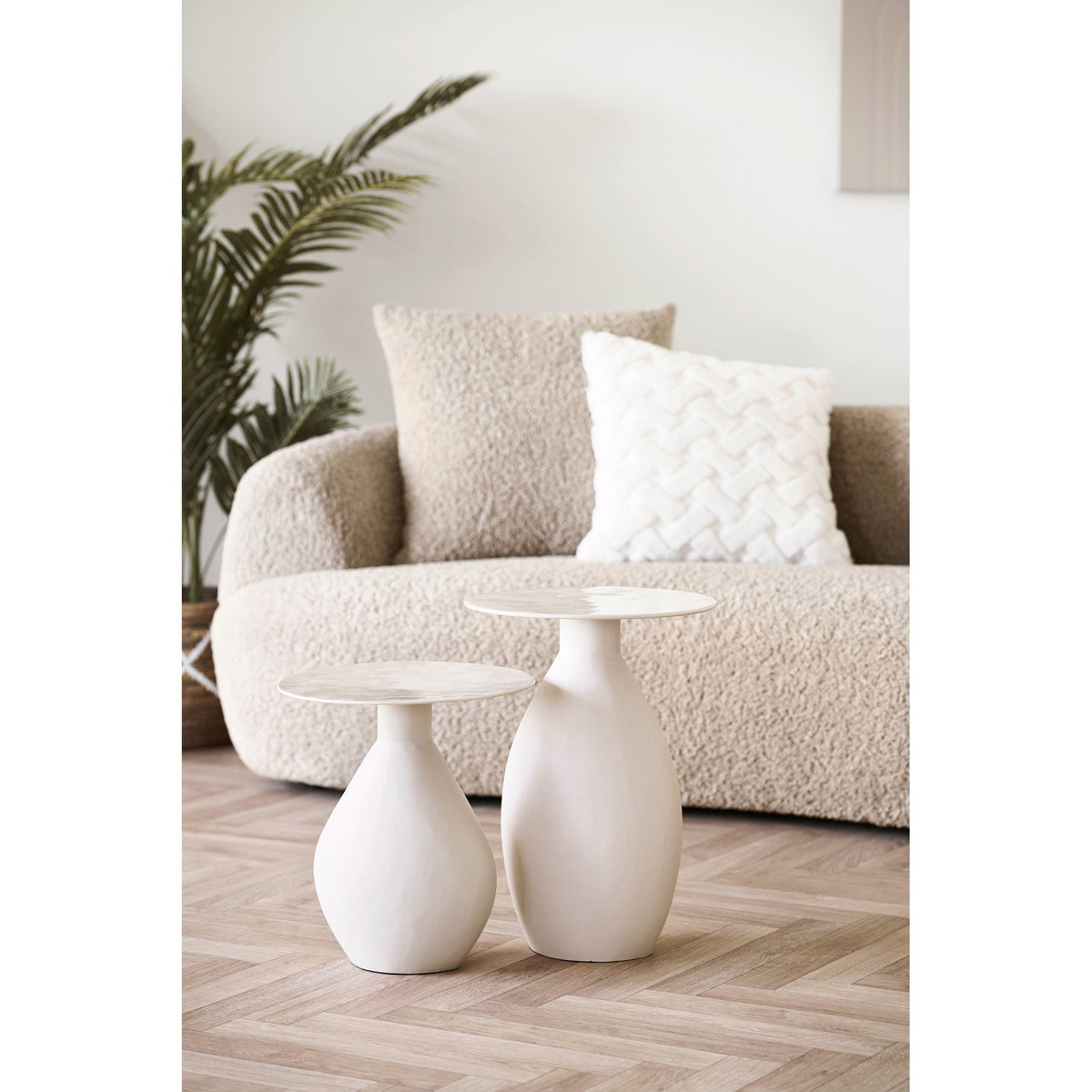 House Nordic, Calais Sidobord Metall / Emalj Offwhite Ø36 cm