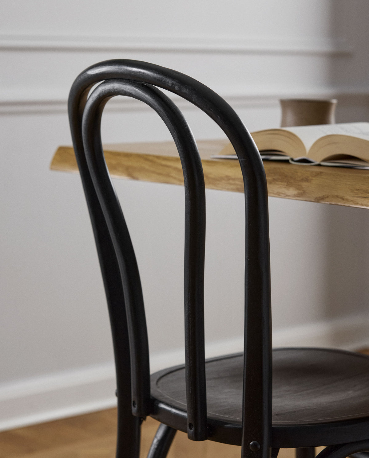 Nordal, BISTRO matstol – blank svart