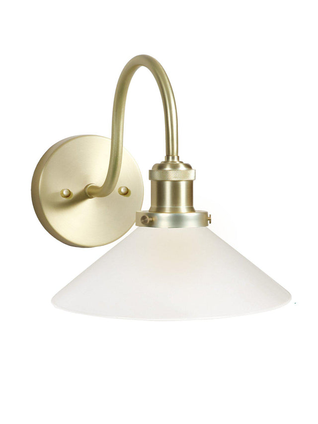 August Vägglampa IP23 – Opal 25 cm IP23