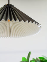 Polly Taklampa – Svart 45 cm