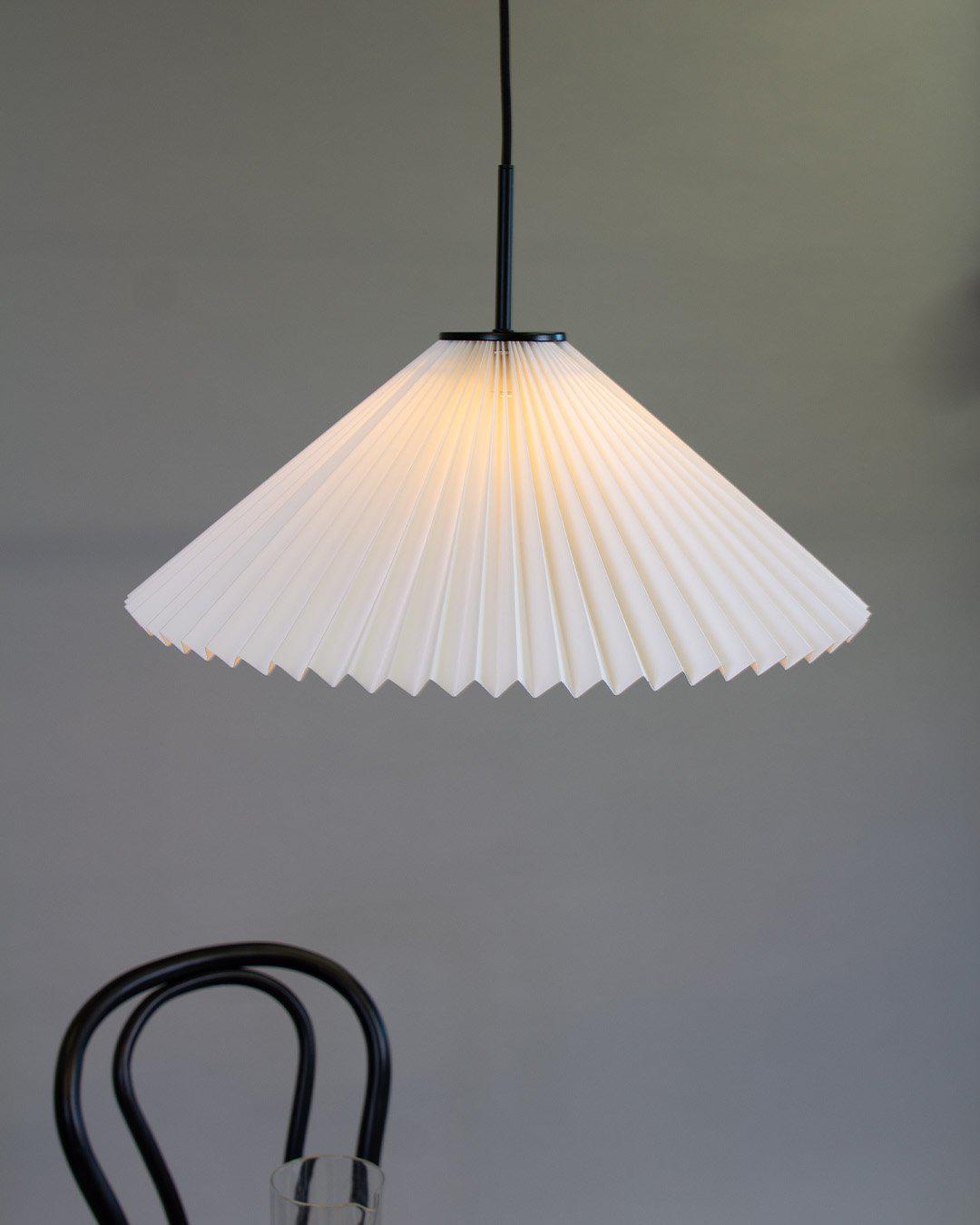 Polly Taklampa – Vit 45 cm