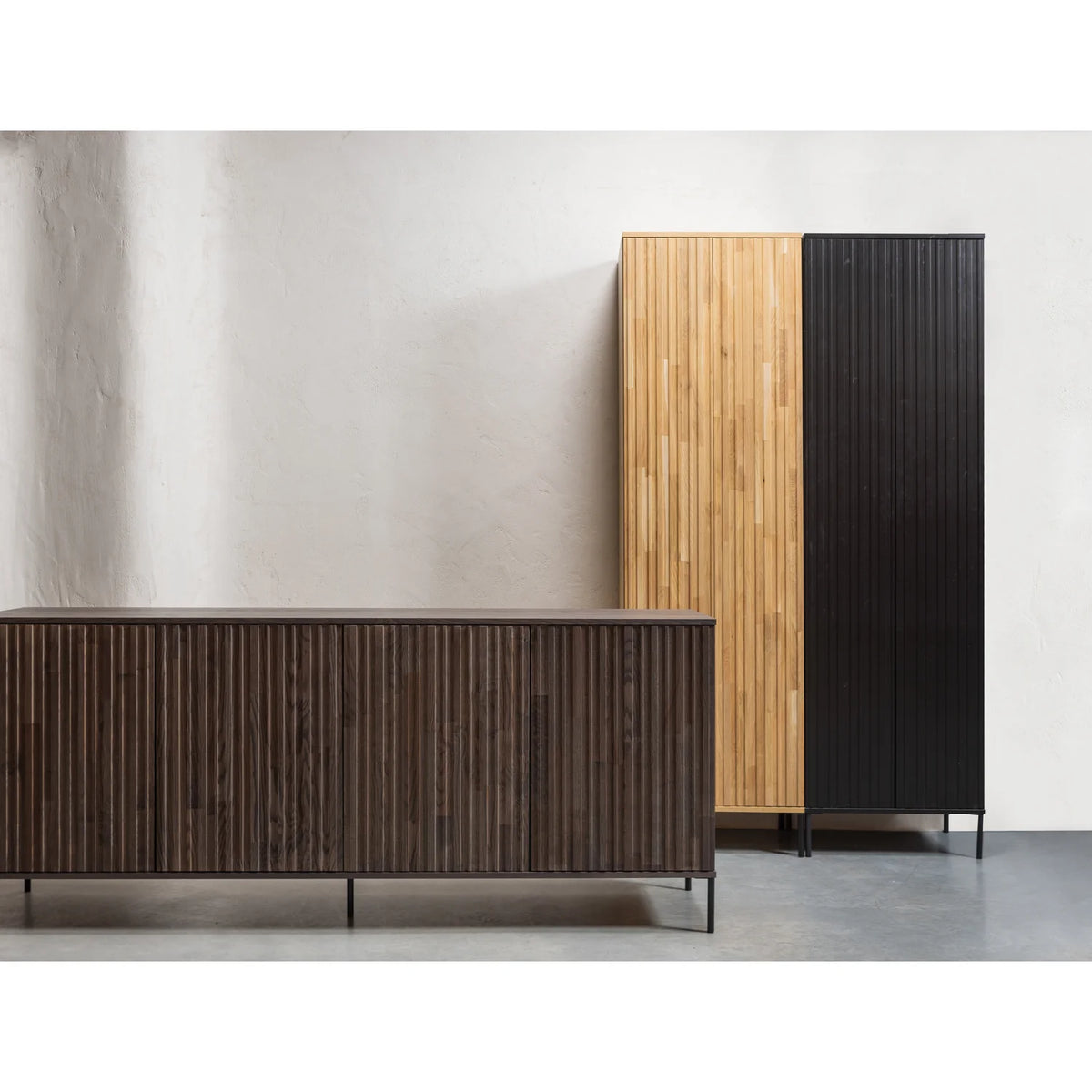 WOOOD, New Gravure Sideboard 200 cm i Askfanér – Espresso [FSC]