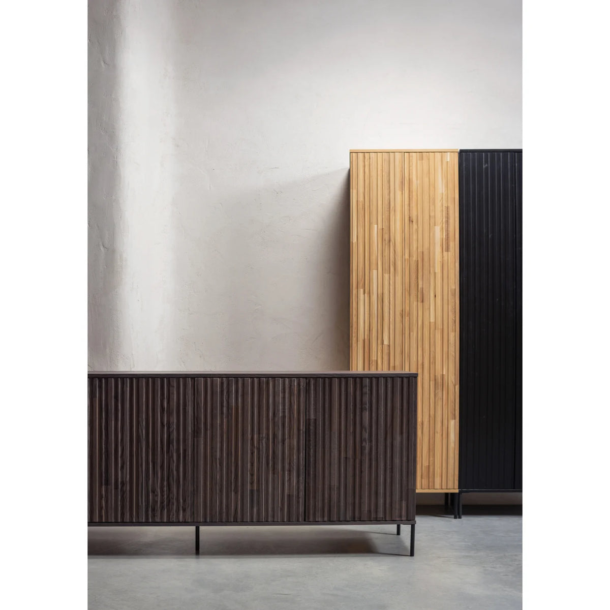 WOOOD, New Gravure Sideboard 200 cm i Askfanér – Espresso [FSC]