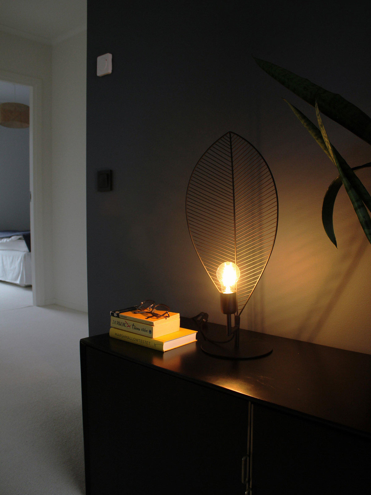 Elm Bordslampa L – Svart 58 cm