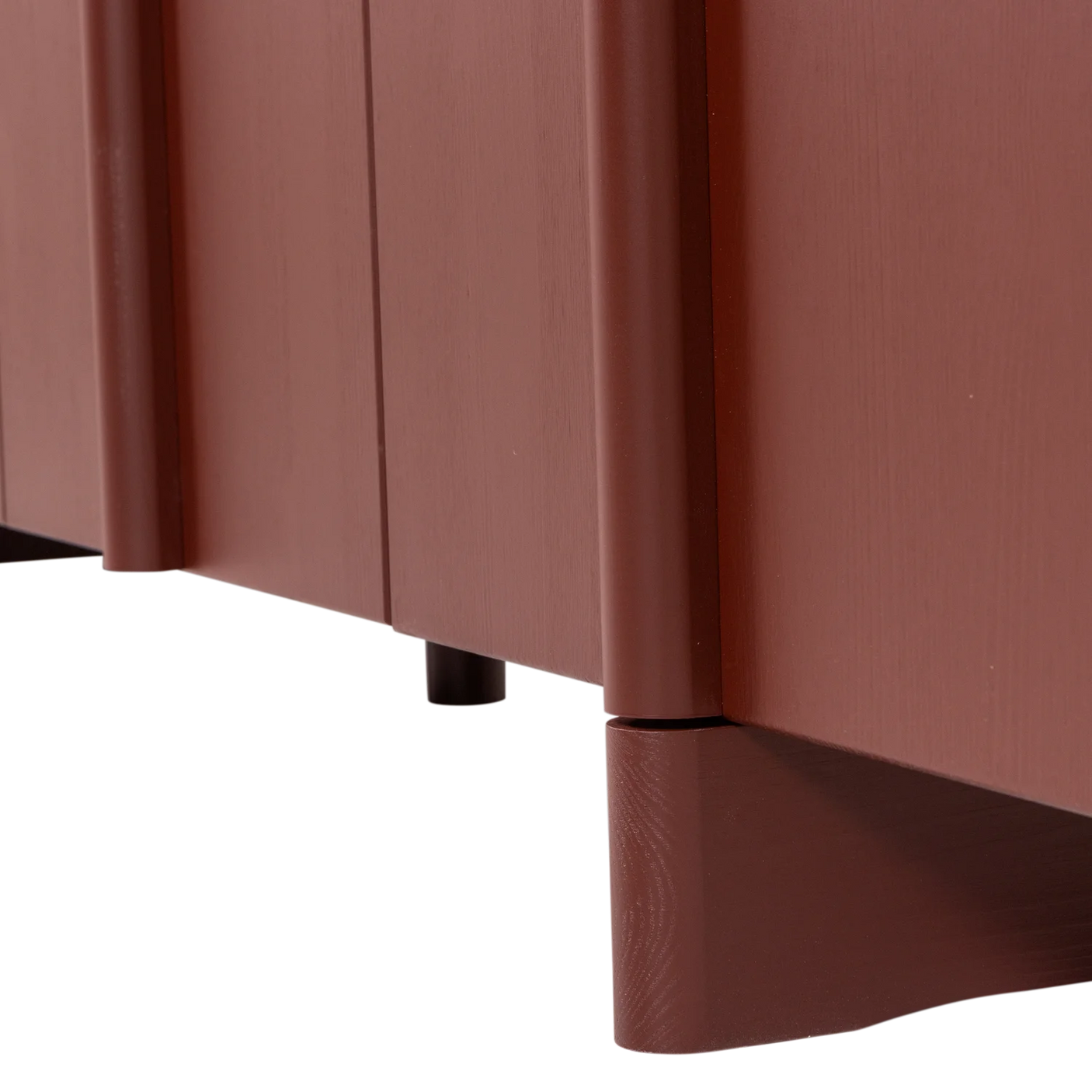 WOOOD, Basu Sideboard i Furu – Vinröd [FSC]