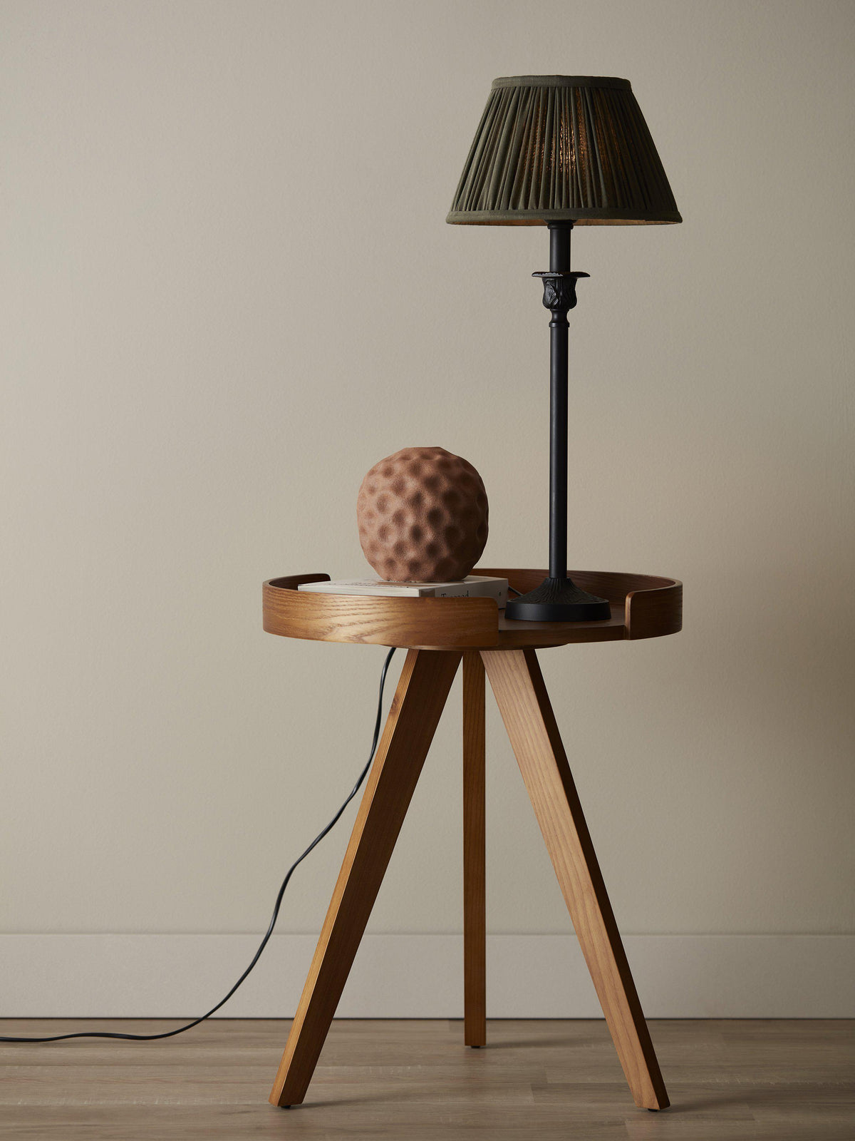 Florita Lampfot – Svart 47 cm