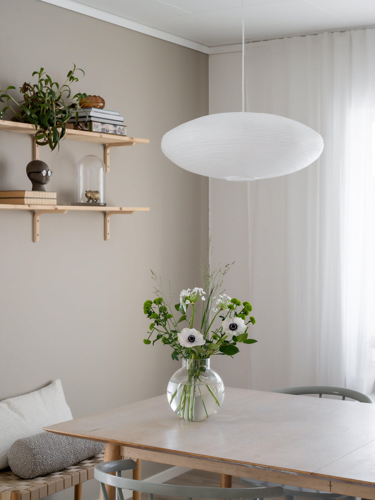 Yuni Takskärm – Vit 58 cm