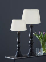 Doris Bordslampa – med oval skärm 64 cm