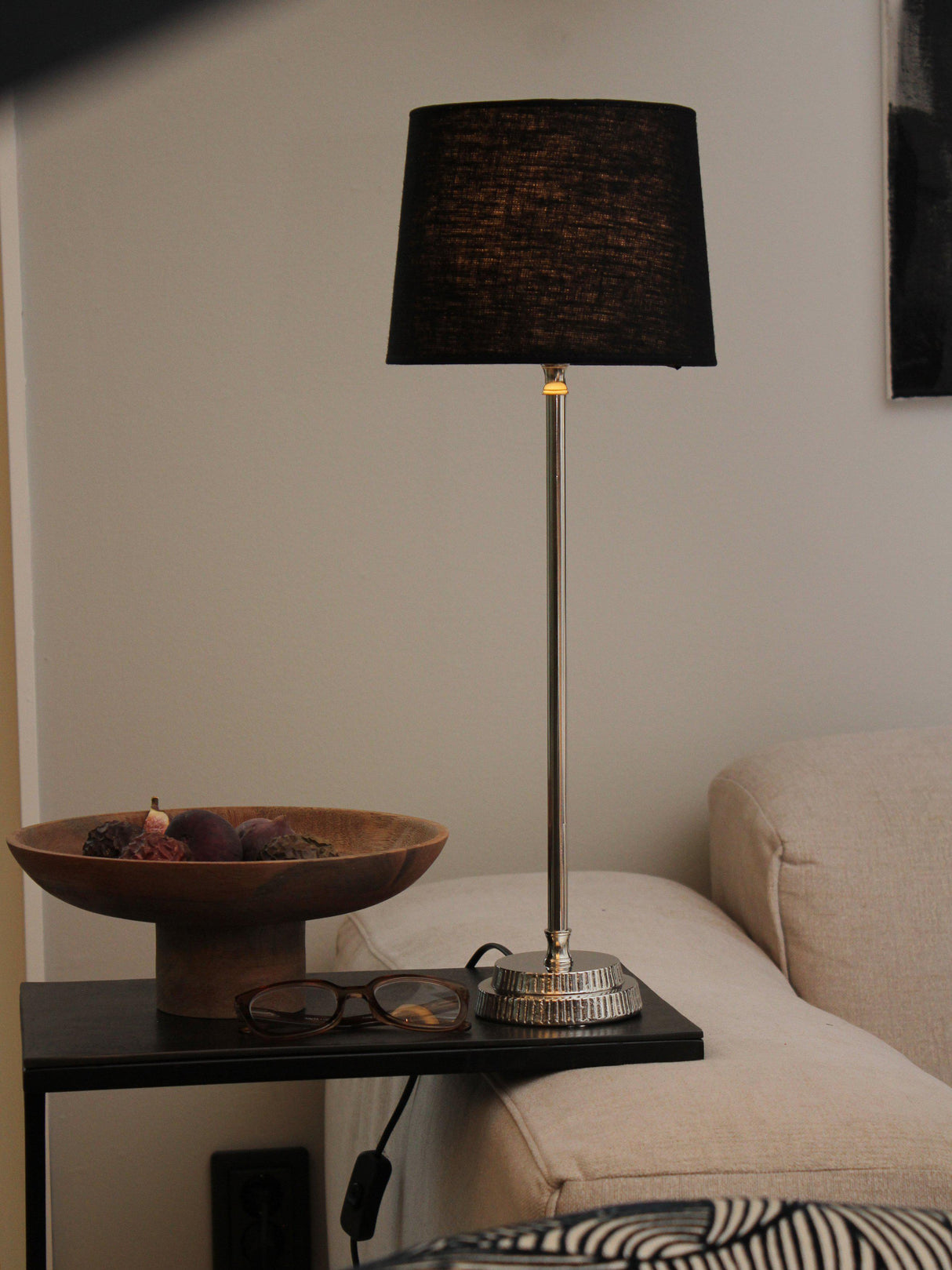 Kent bordslampa med svart skärm 59cm