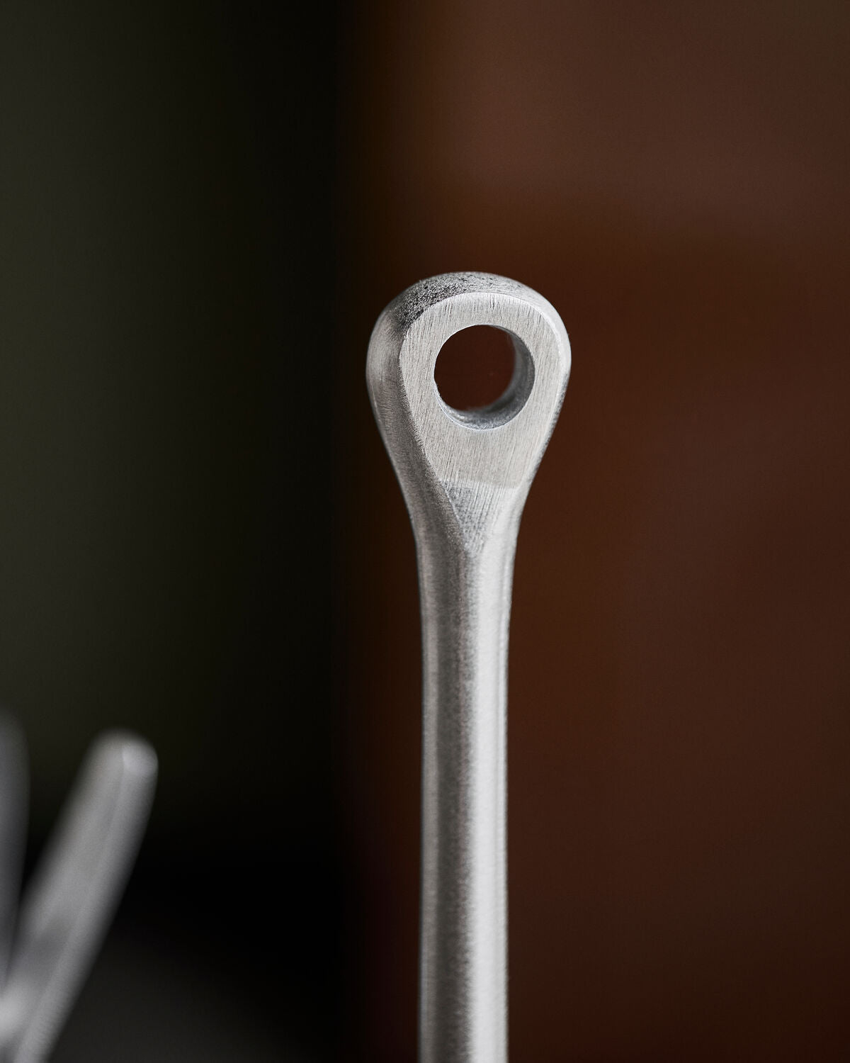 Hushållspappershållare, HDEden, Borstat silverfärg