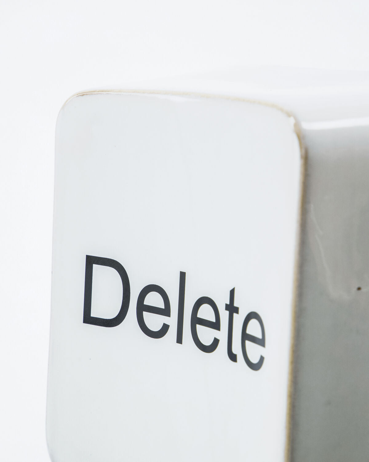 Väggkonst, HDDelete, Off-White