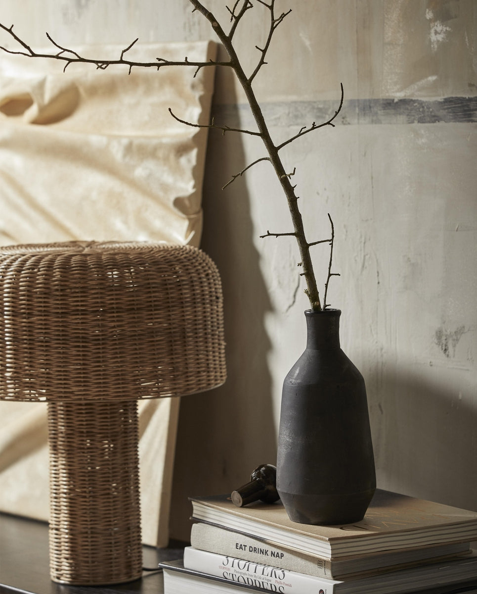 Nordal, ATUM bordslampa i rotting – natur