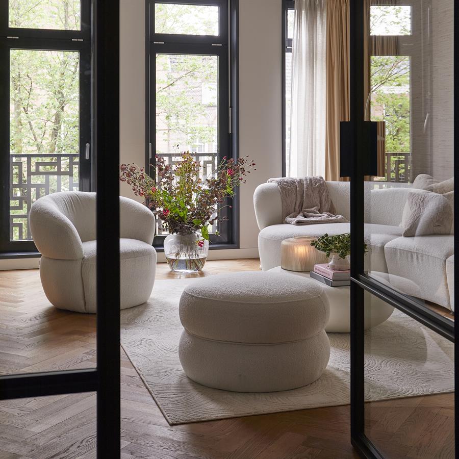 Riviera Maison, San Remo snurrfåtölj i bouclé – Simply White