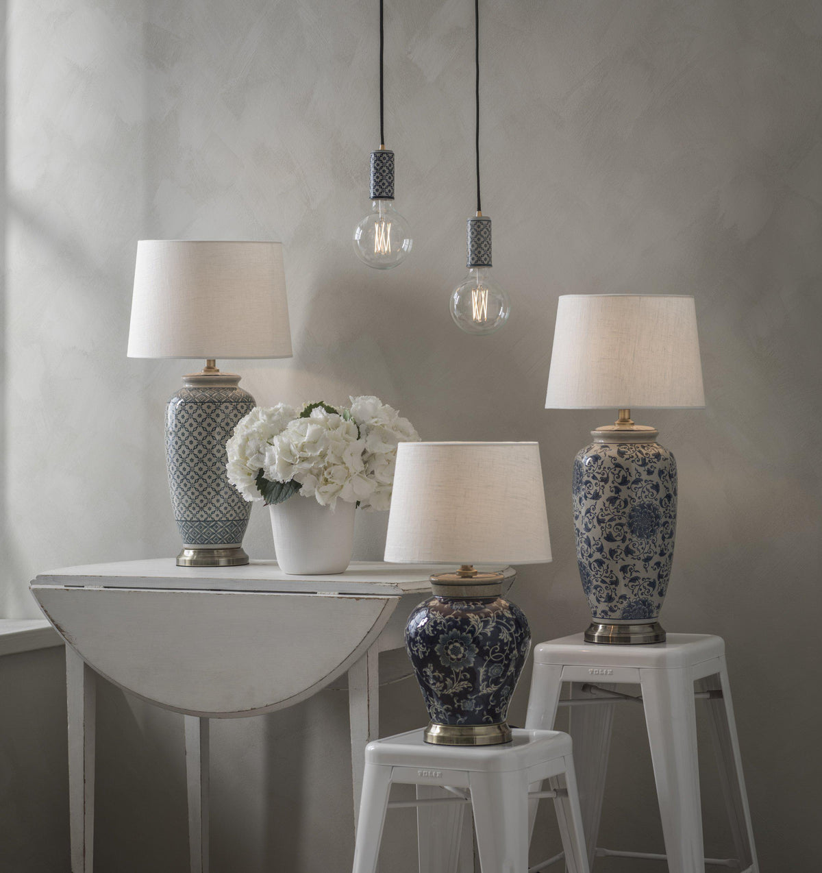 Fang Hong Lampfot – Mörkblå 38 cm