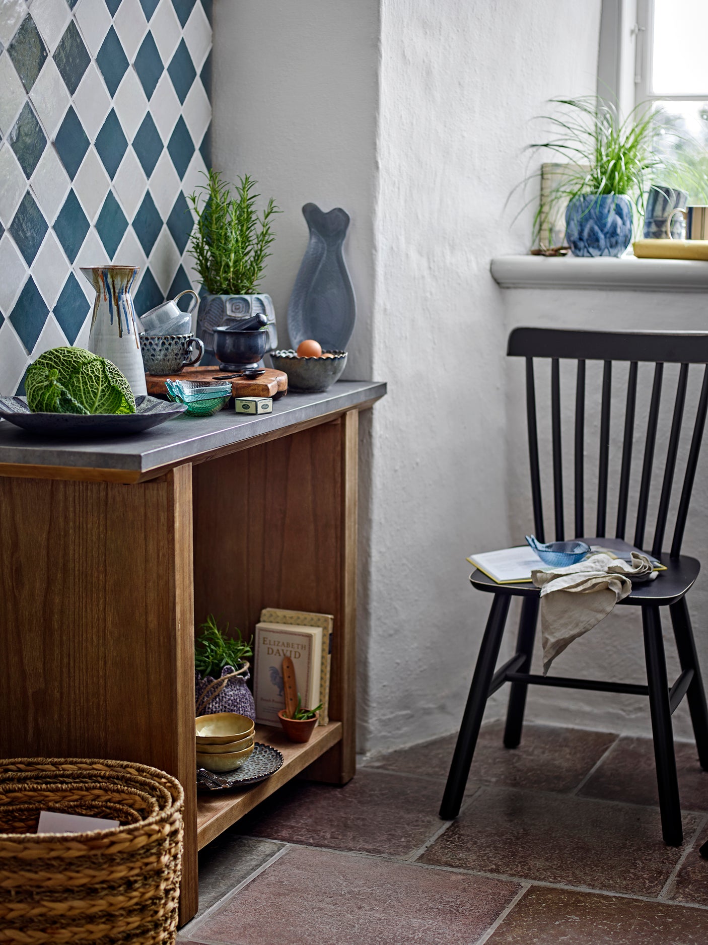 Bloomingville, Mill matstol, svart, furu