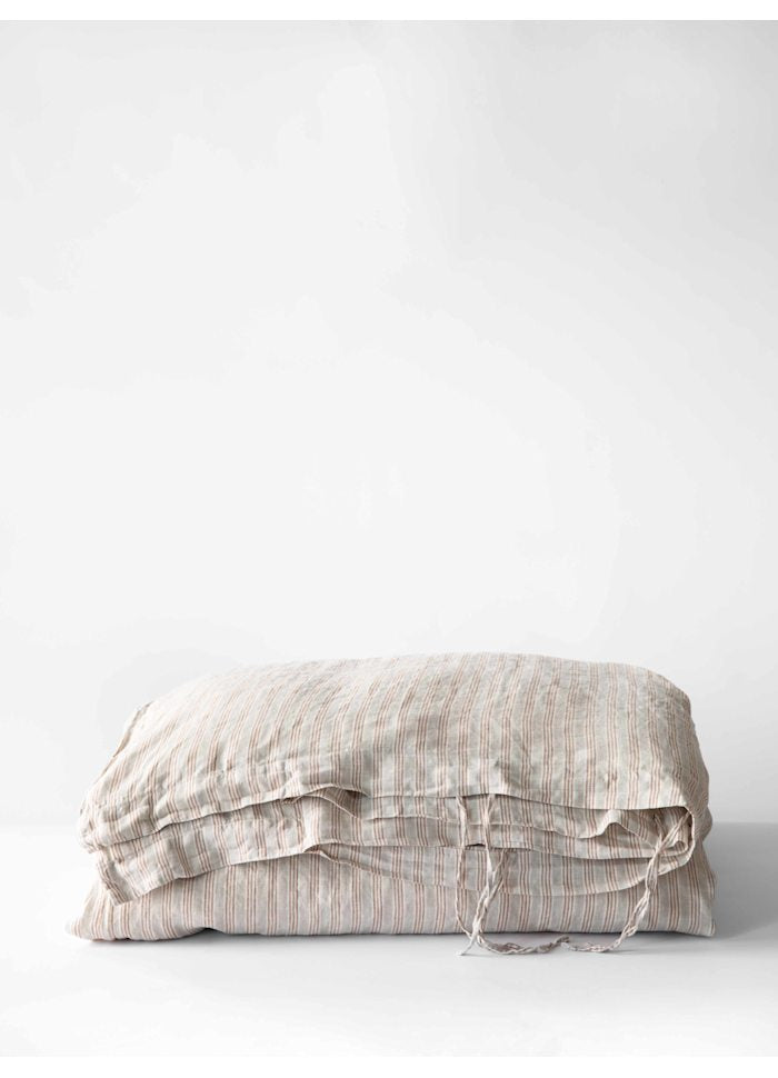 Påslakan linne hazelnut stripe, 240x220 cm