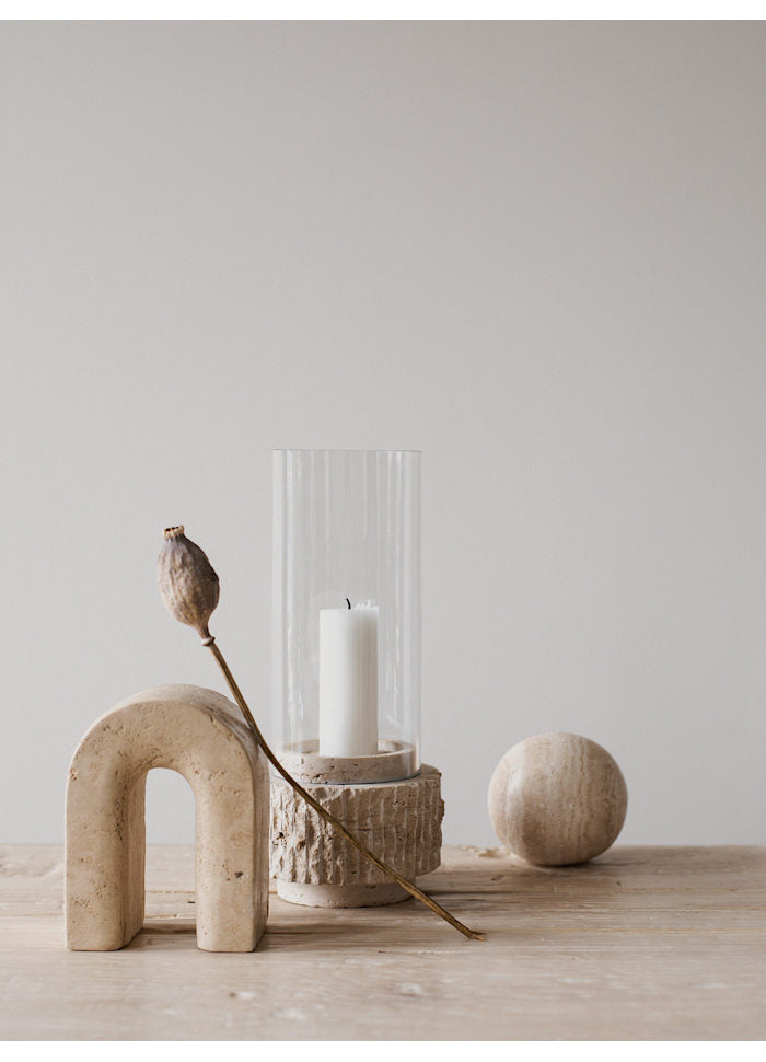 Travertine bokstöd